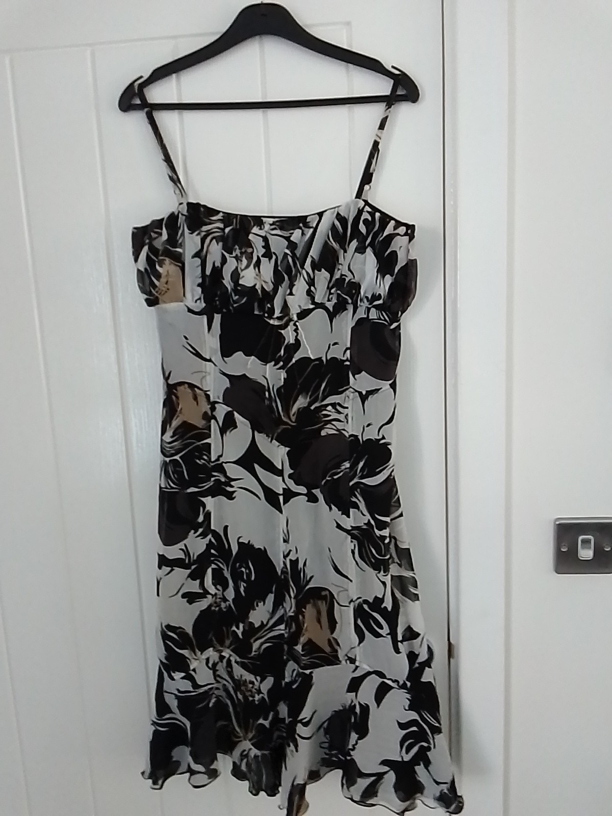 Beautiful Coloured Scrappy dress. Ideal for any occasion.