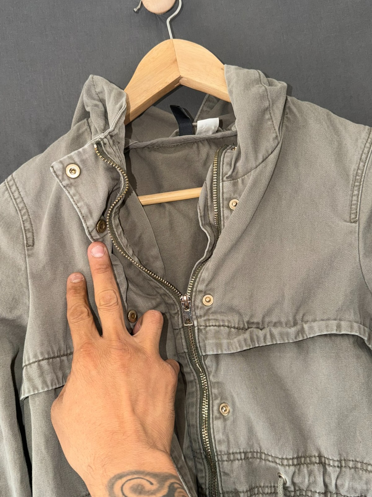 H&M Divided Women’s Hooded Utility Jacket Khaki Zip Snap Pockets Size 6