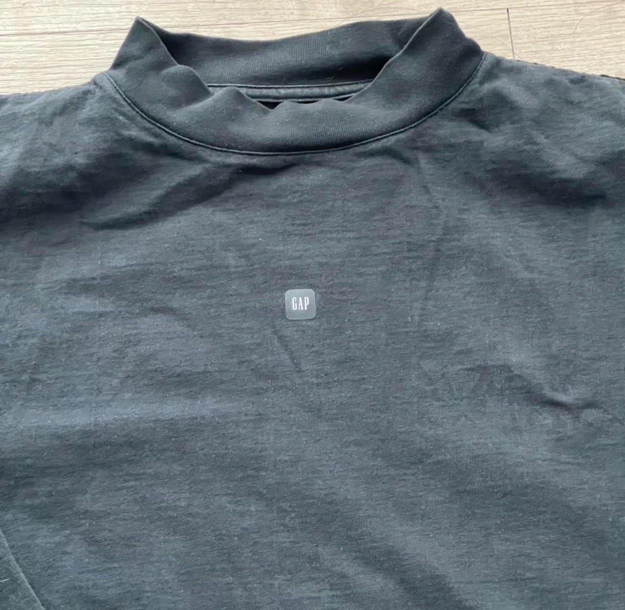 YZY Men’s Black Solid Short Sleeve Knit T-Shirt, Size XS