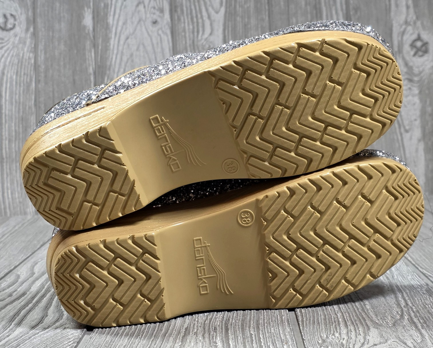 DANSKO Professional Glitter Slip On Clog Women’s 38- 7.5-8 US Champagne Hospital