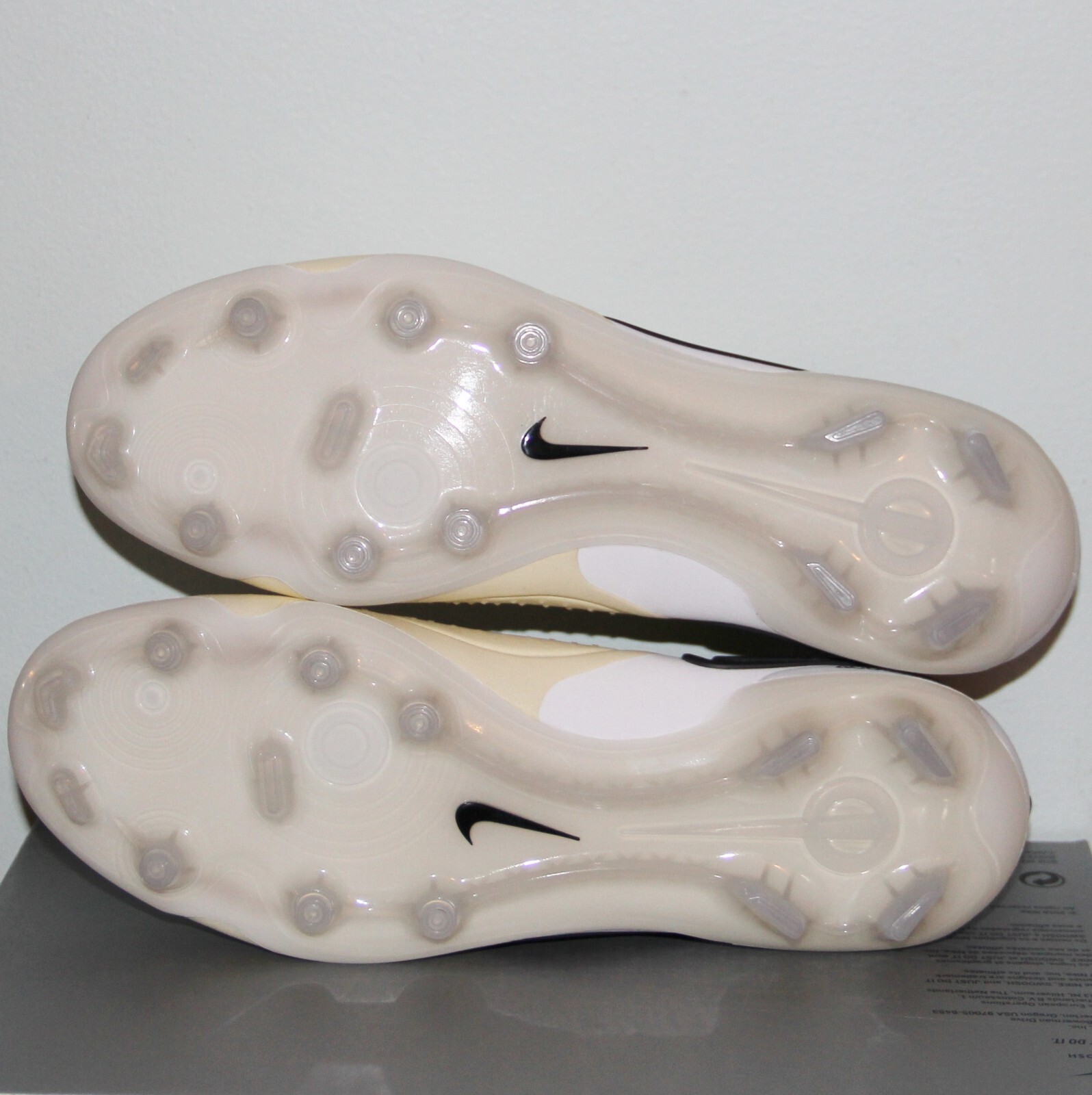 Nike Tiempo Legend 10 Elite FG Soccer Cleats Men 6.5 Women 8 Lemonade DV4328-700