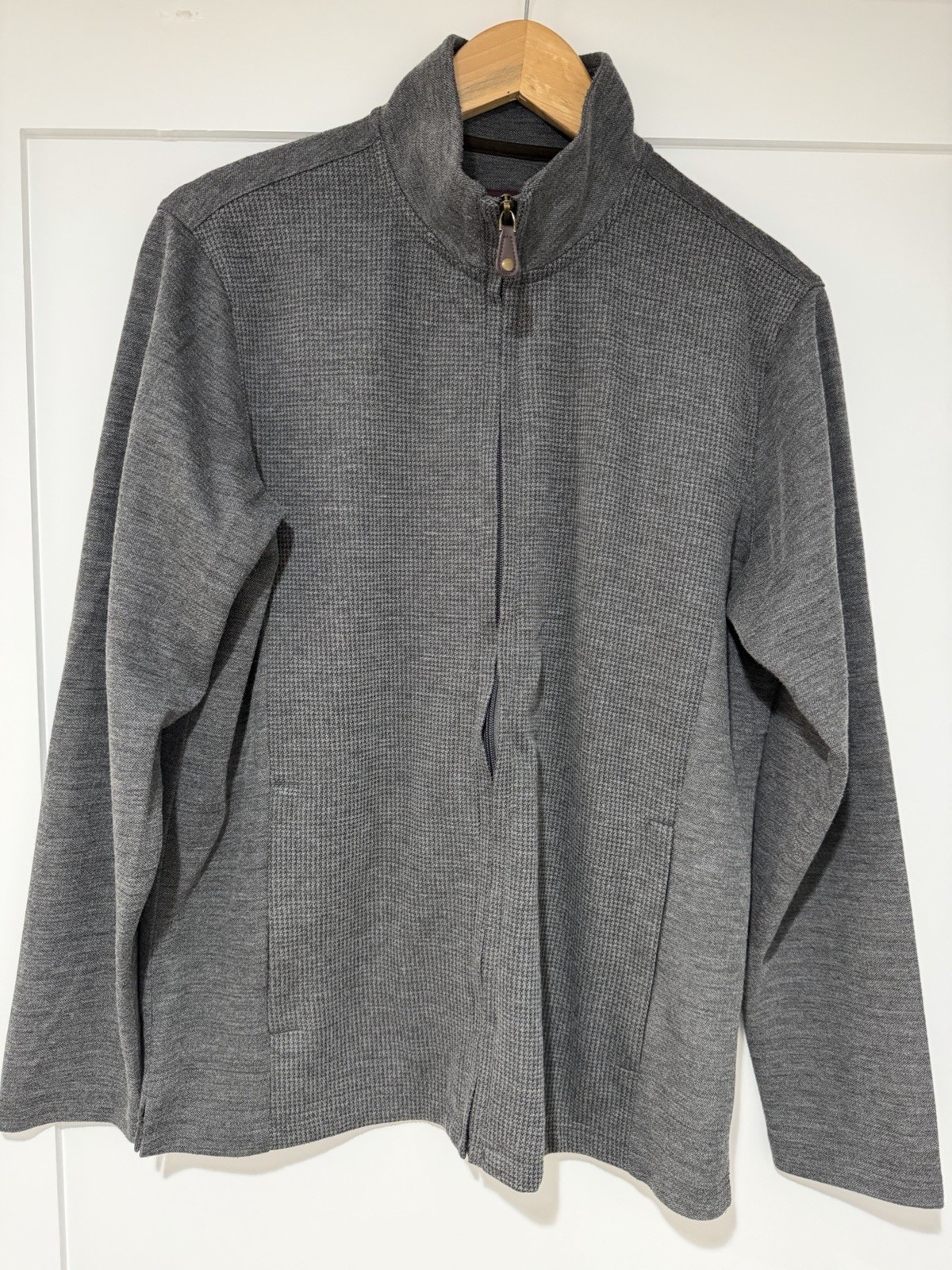 Johnston and Murphy Men’s Zip Up Sweater Gray Medium