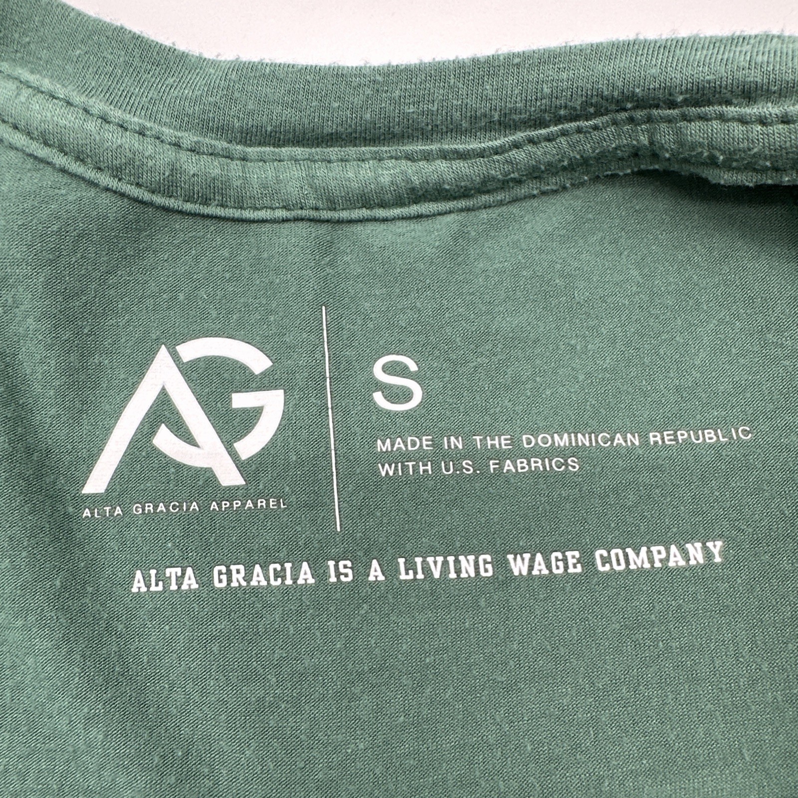 UM Alta Gracia Miami Hurricanes T-shirt Women S Green Logo.#36550