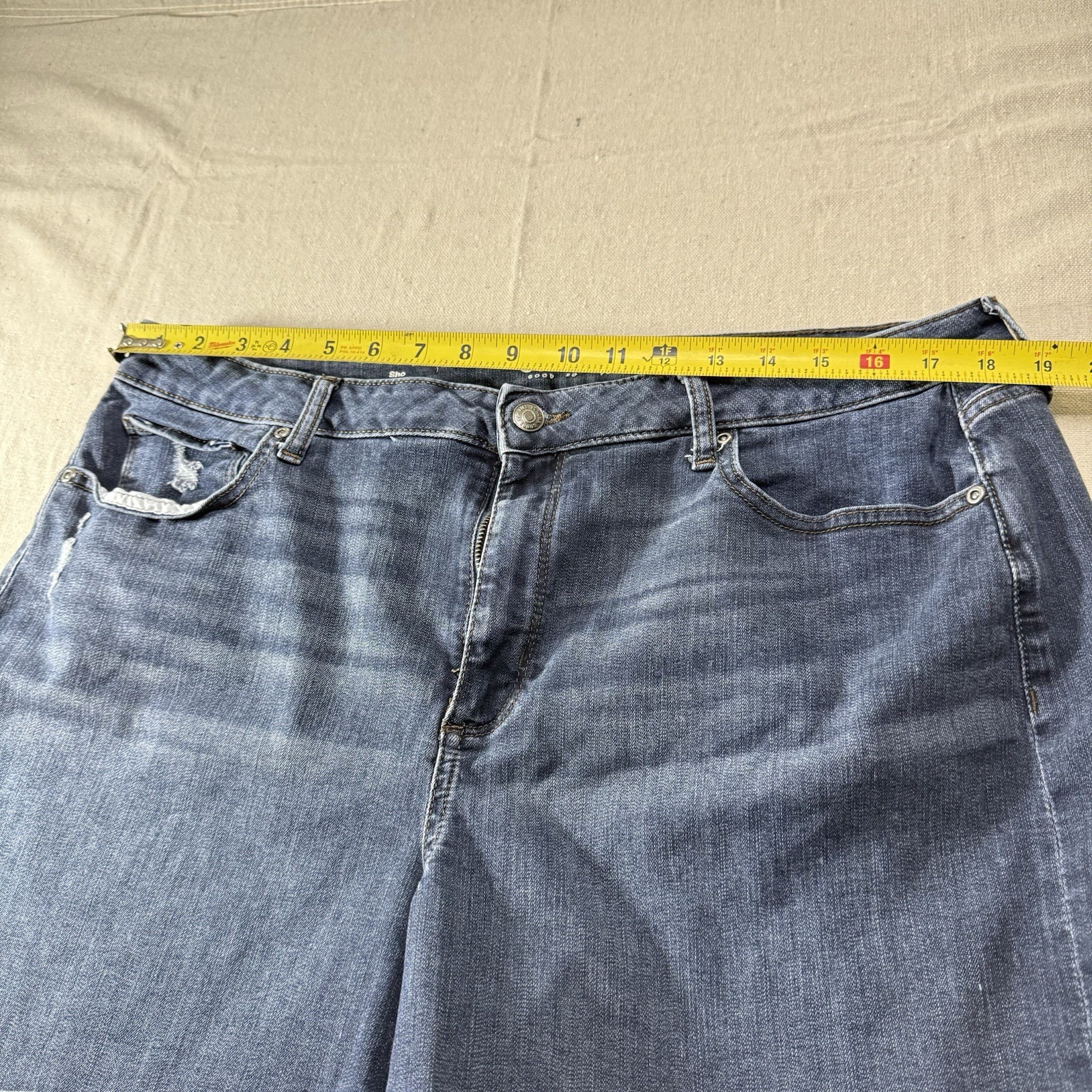 Sonoma Goods For Life Womens Blue Denim Cuffed Shorts Size 8 Mid Rise 38W