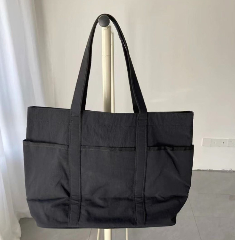 Lululemon Daily Tote Bag Black NWT – Multi Pocket Gym Yoga Shoulder Travel Bag