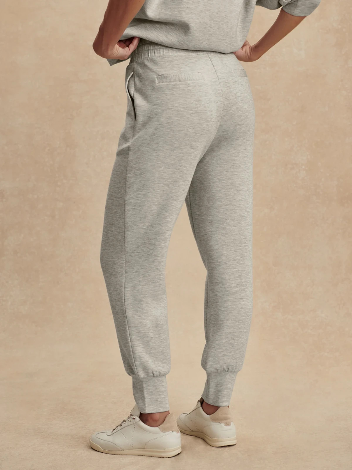 Varley The Slim Cuff Pant 27.5″ in Light Grey Marl, Size Small