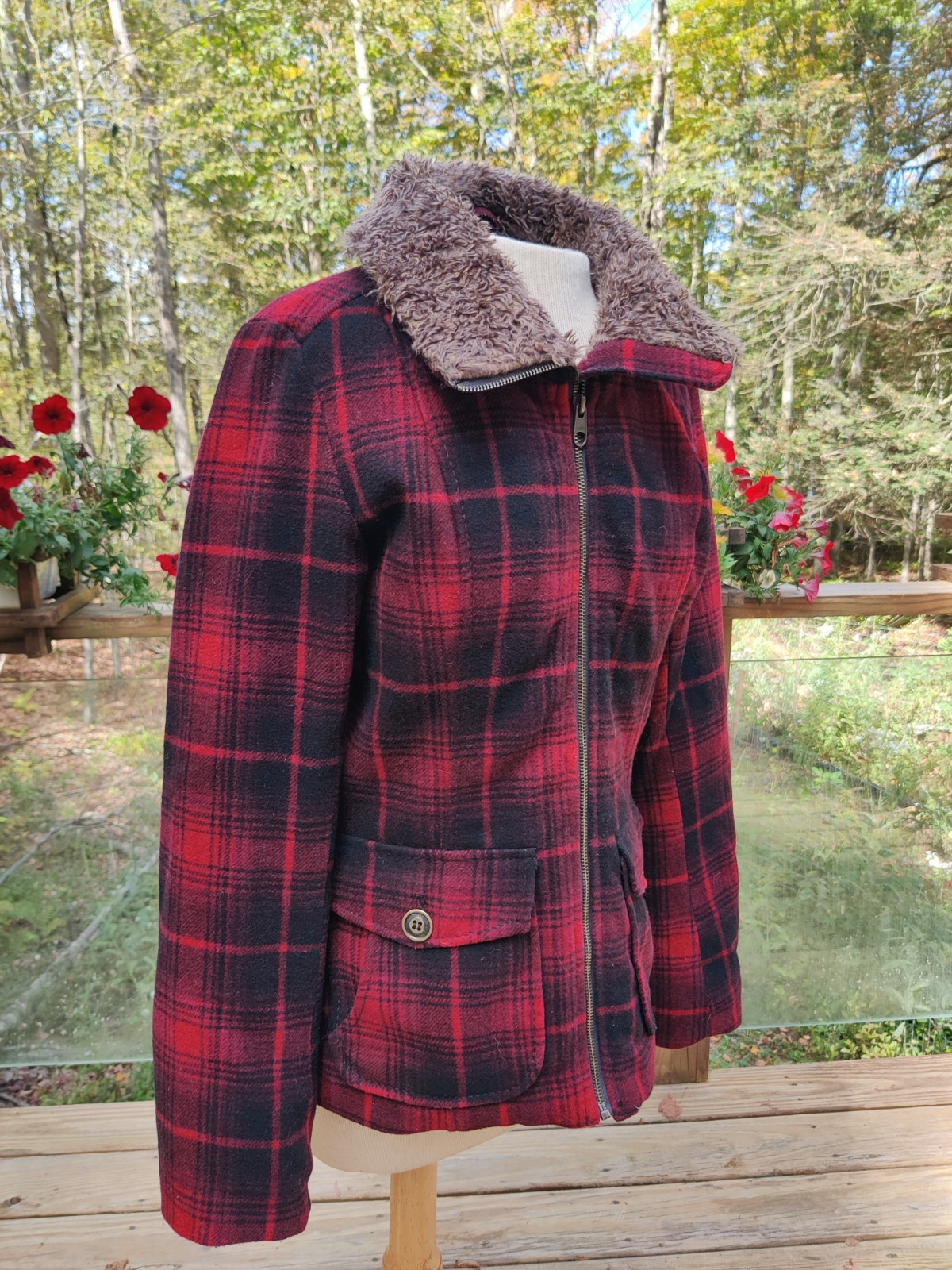 H&M LOGG Plaid Wool Blend Jacket Womens 10 Pockets Faux Fur Trim Full Zip Tartan