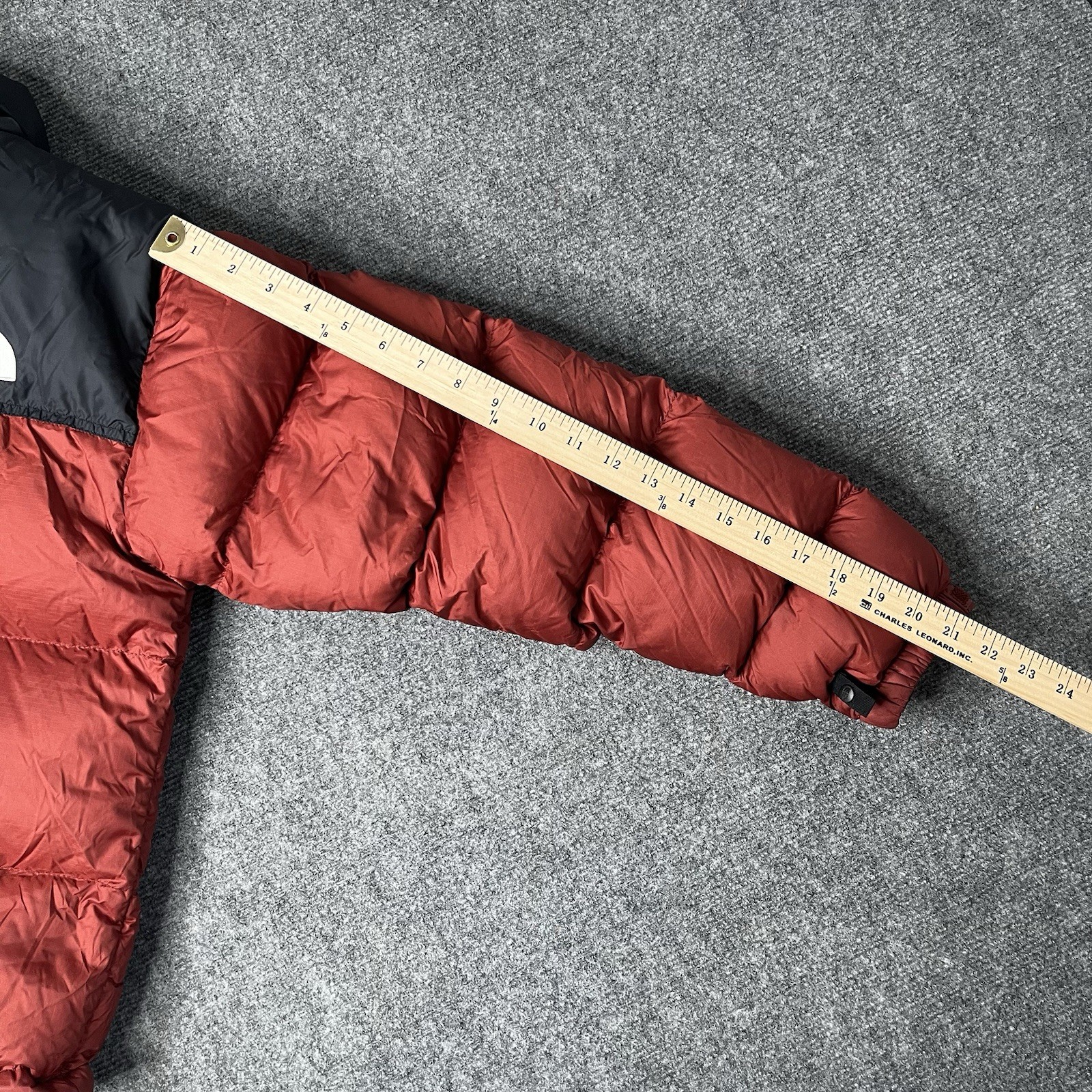 The North Face Nuptse 700 Down Fill Puffer Jacket Mens XS Black Red Full Zip