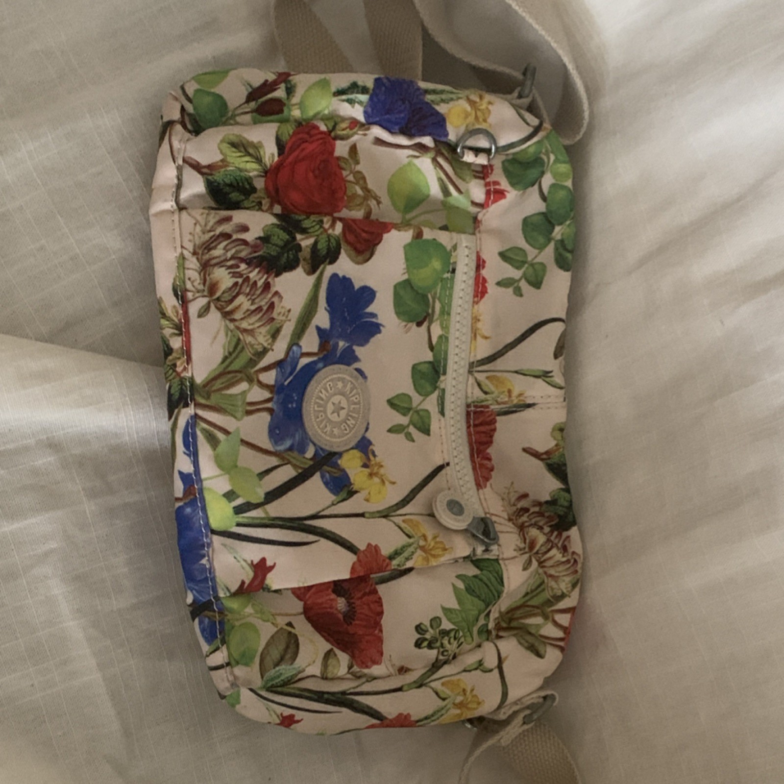 Kipling Beige Multicolor Floral Crossbody Bag Zip Closure w/ Adjustable Strap