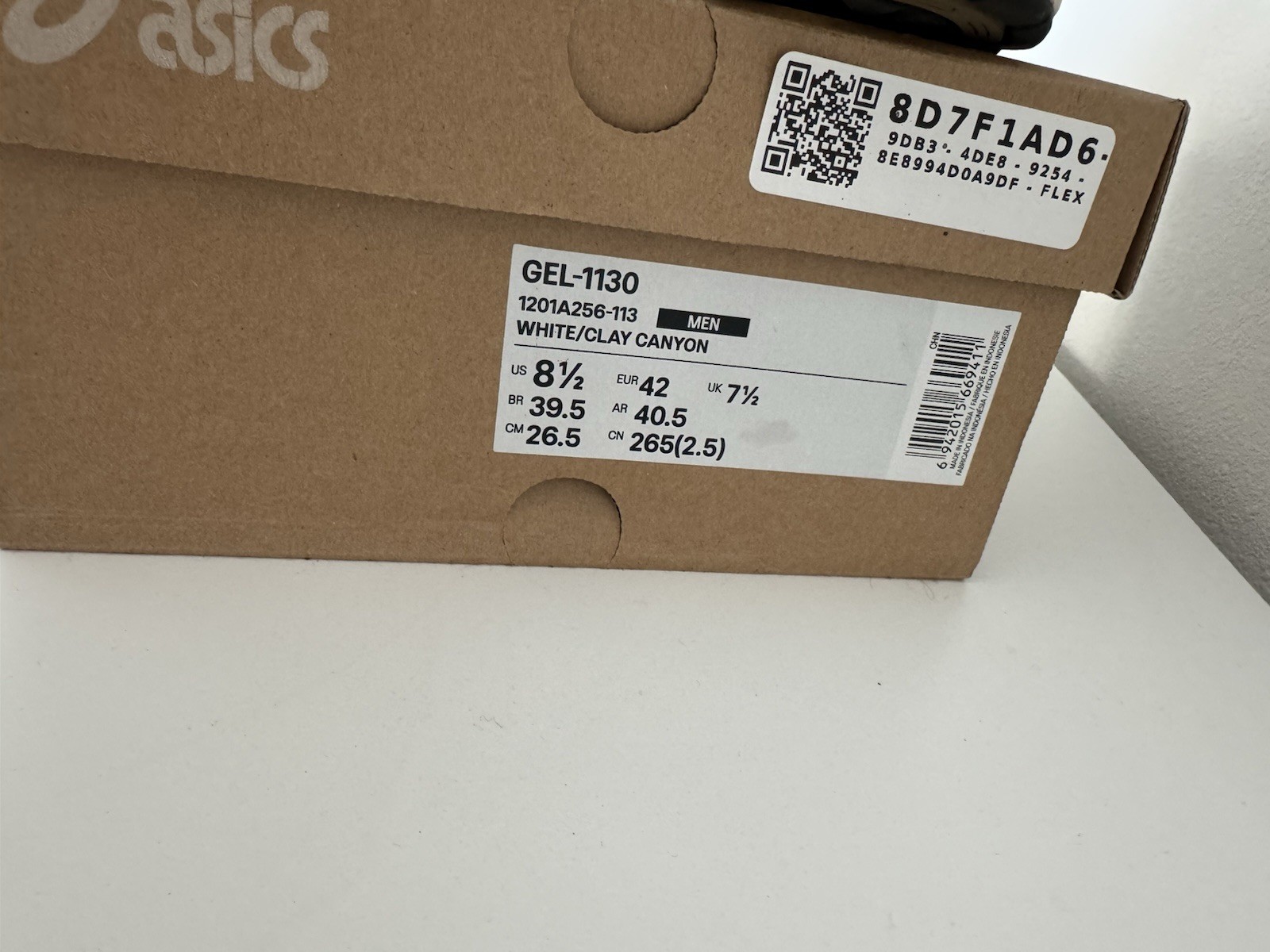 ASICS Gel Size 8.5 With Box