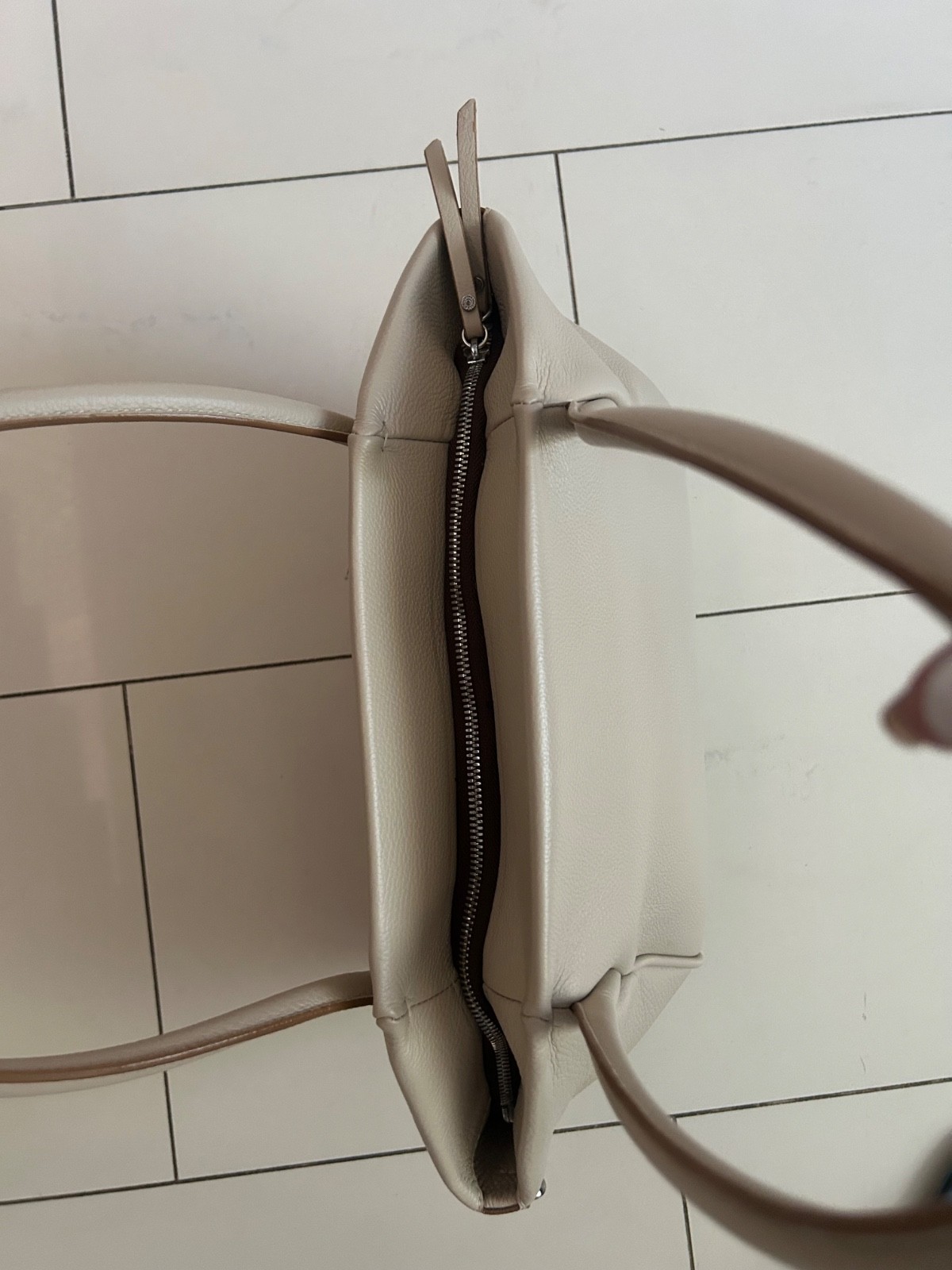 Gianni Chiarini Firenze Beige Genuine Leather Top Handle Bag – Made in Italy