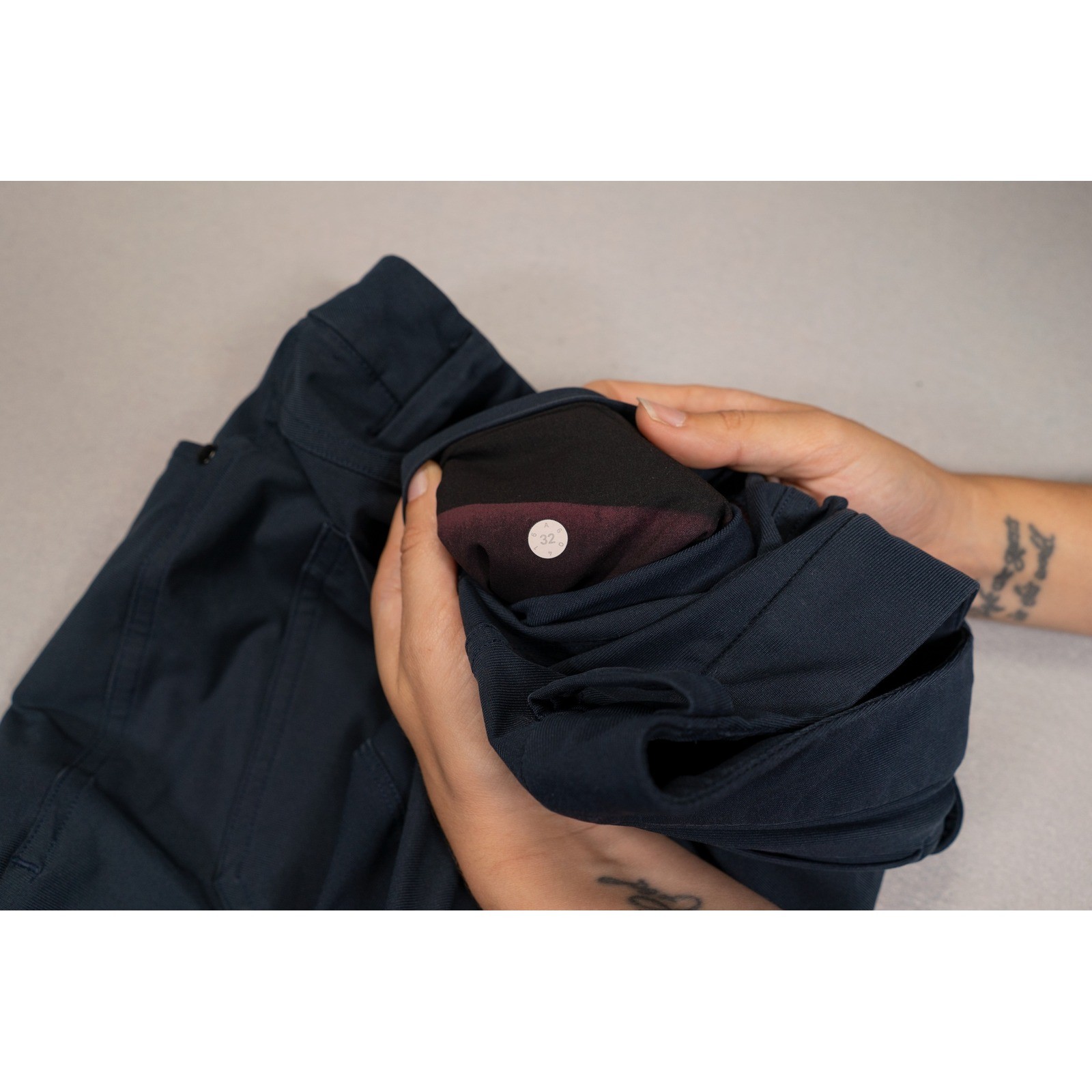 Lululemon Men ABC Pant 32 Navy Blue Stretch Performance Casual Golf Travel Pants