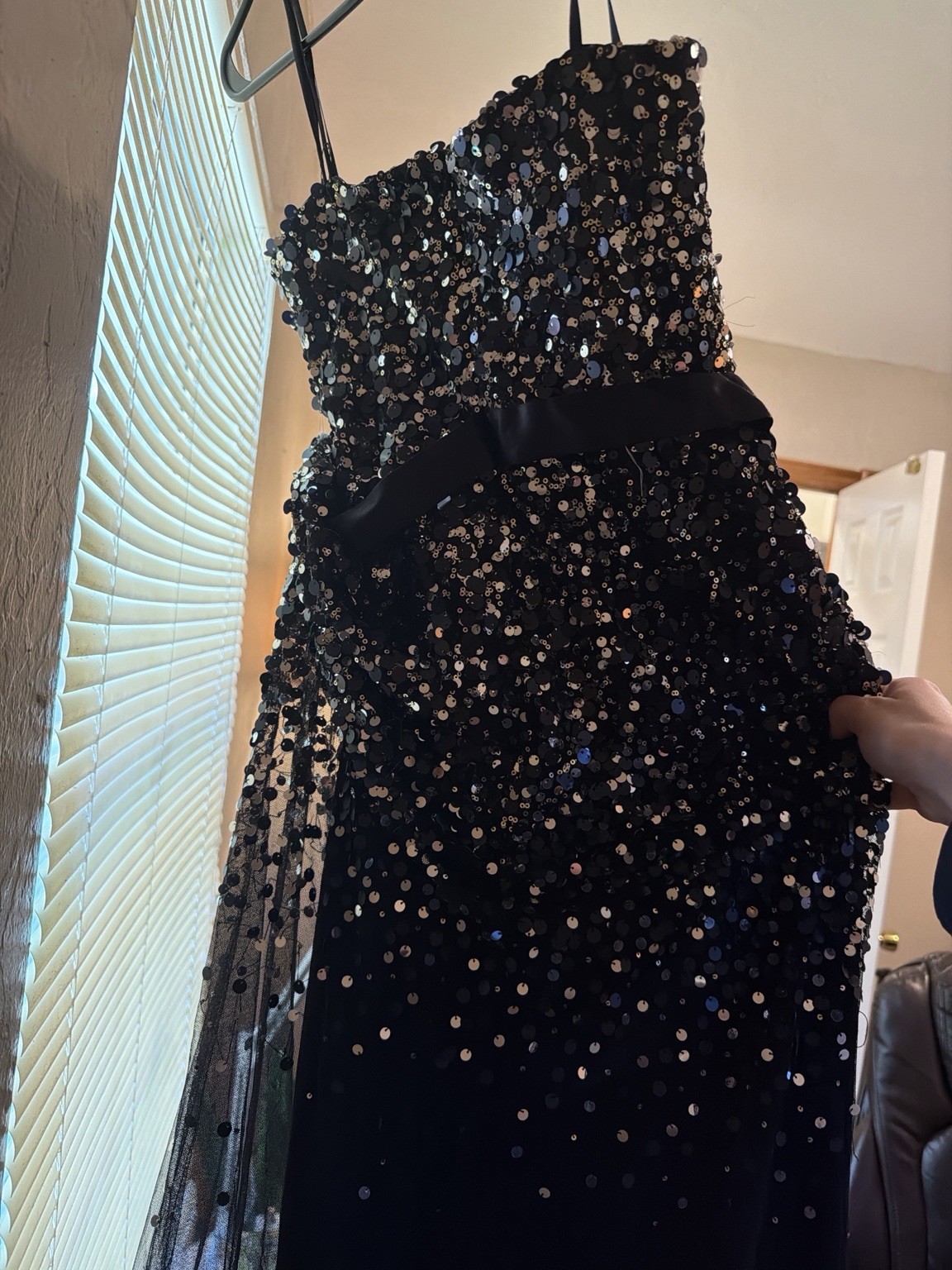 Nina Canacci Black Sequin Formal Prom Dress Size 6 Evening Gown Rhinestone