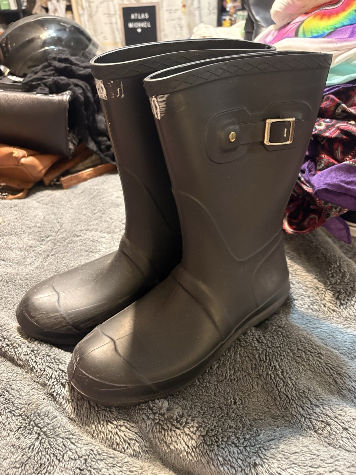 Black Rubber Rain Boots