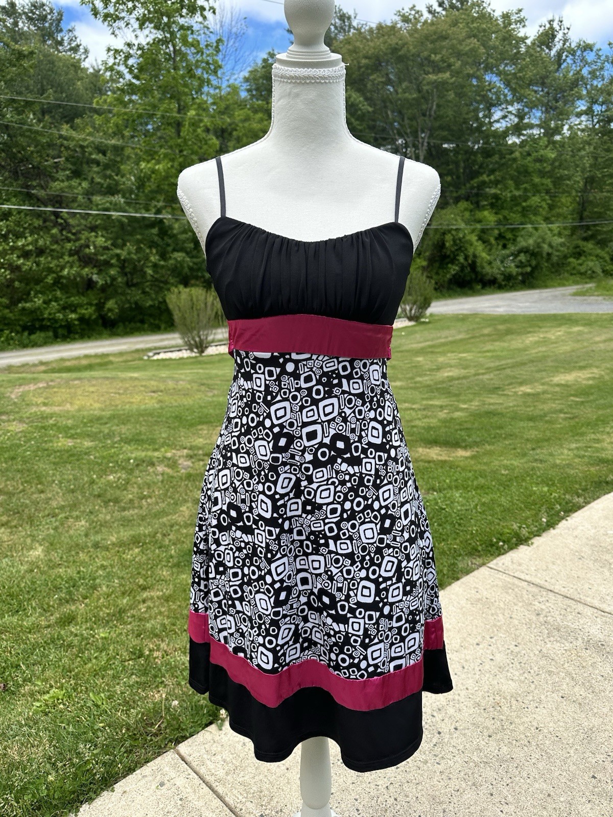 Ruby Rox Geometric Chiffon A-Line Dress | Square Neck Spaghetti Strap S Knee