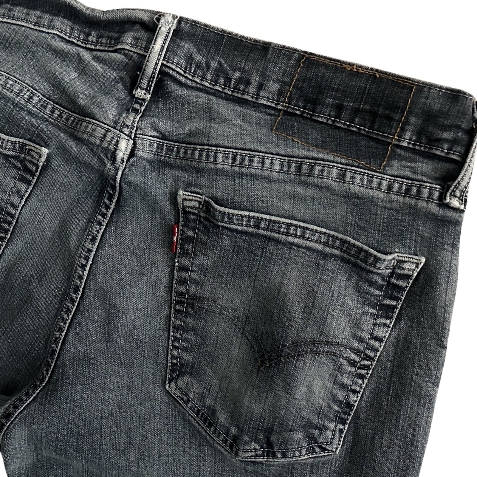 Levi’s 559 Jeans Relaxed Straight Fit Men’s 33×30 Navarro Blue Faded Distressed