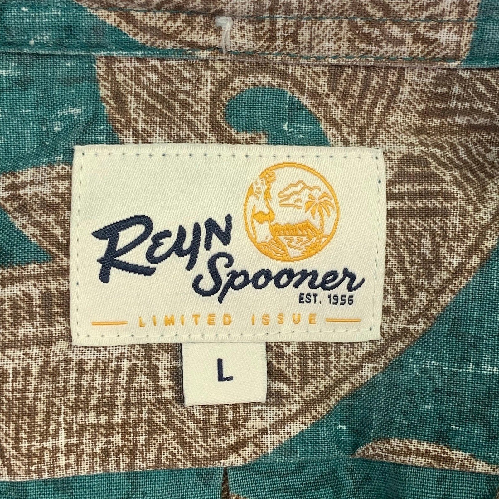 Reyn Spooner Limited Issue Men’s Classic Tribal Warrior Hook Button Down Shirt L
