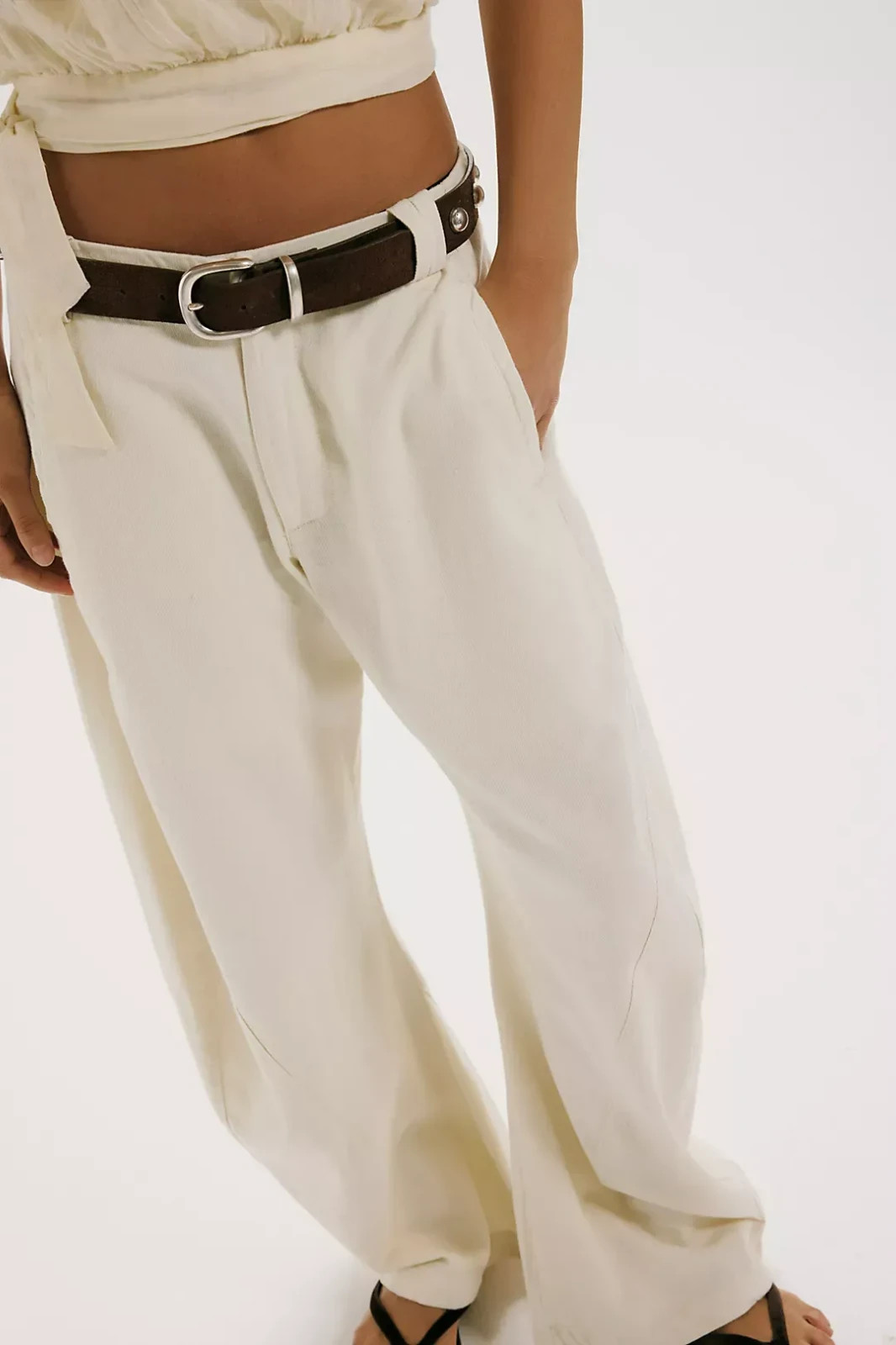 Freepeople – Spotlight Washed Barrel Chino Trousers – Discount