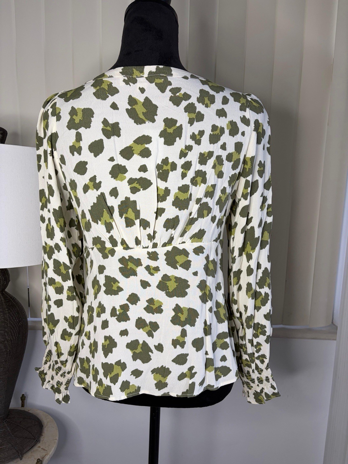 Loft Animal Print Blouse Small NWT New Green Cheetah Leopard Smocked Sleeves