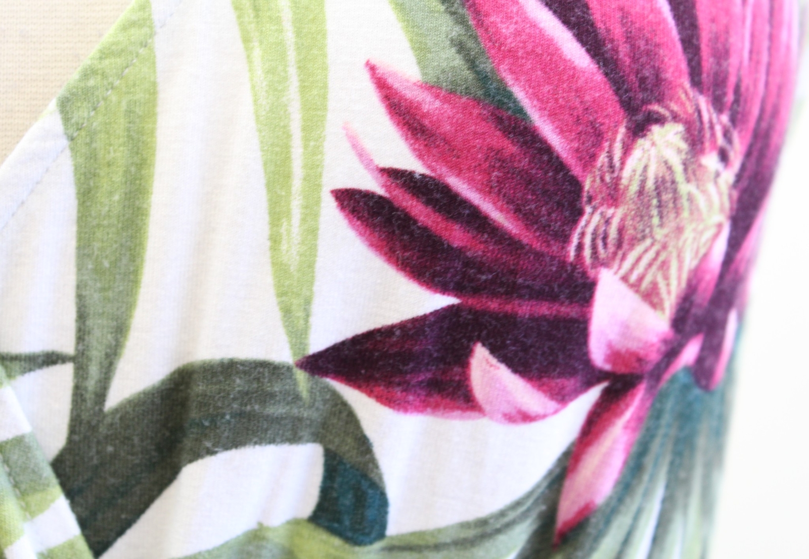 Tommy Bahama Proteia Garden Palm Floral Print Ruched Blouson Tank Dress Size S