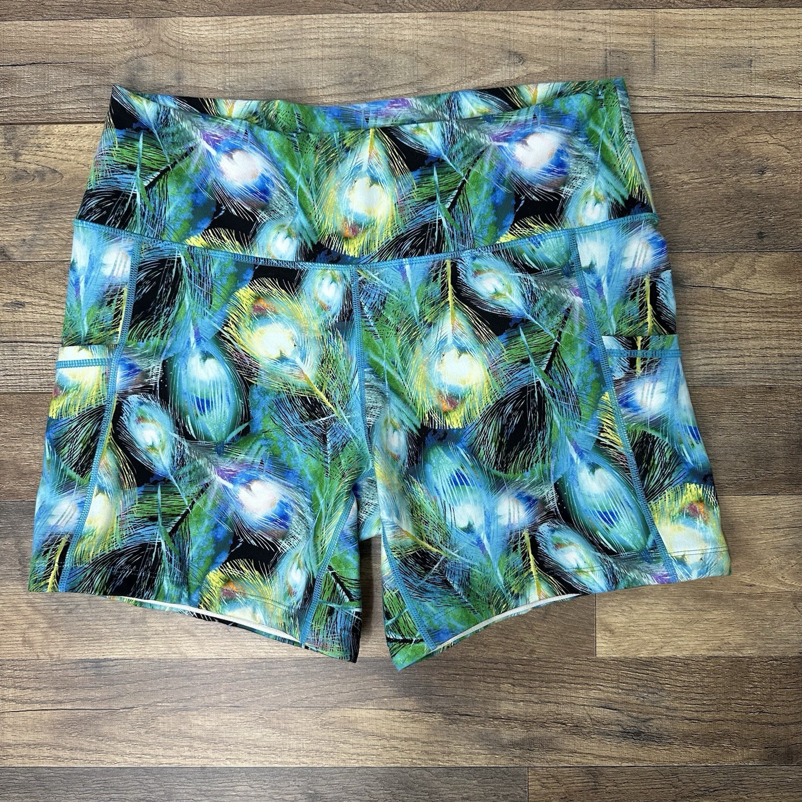 Constantly Varied Gear CVG Peacock Workout Shorts Women’s Size Large