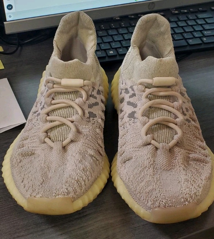 adidas Yeezy Mens Boost 350 V2 7.5