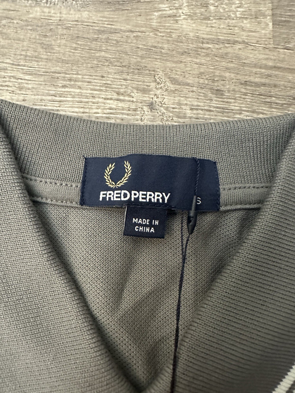 BNWT Fred Perry M3600/420 Short Sleeve Twin Tipped Polo Shirt Grey Size Small
