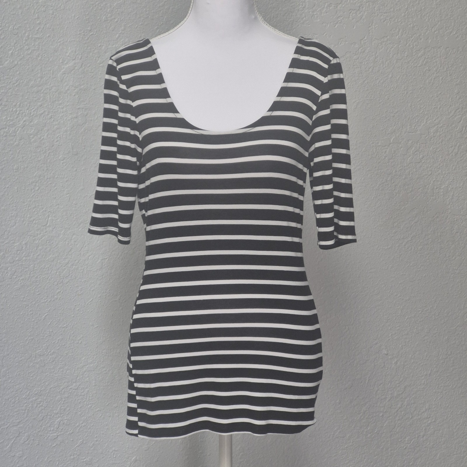 Black White Striped Scoop Neck Top Size L Soft Stretch Parisian Chic Clean Girl