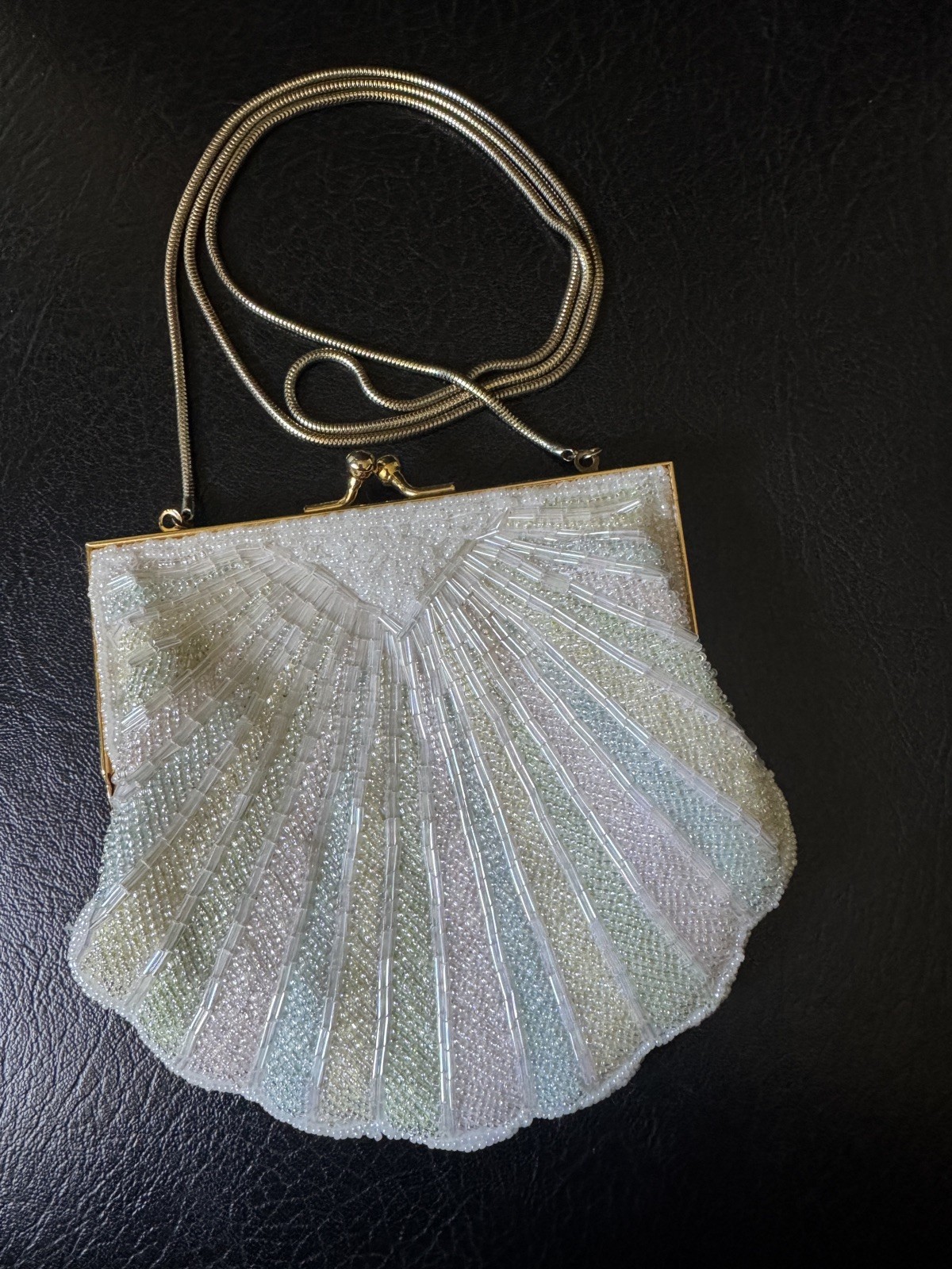 Vintage La Regale Glass Beads,Clam Shell purse