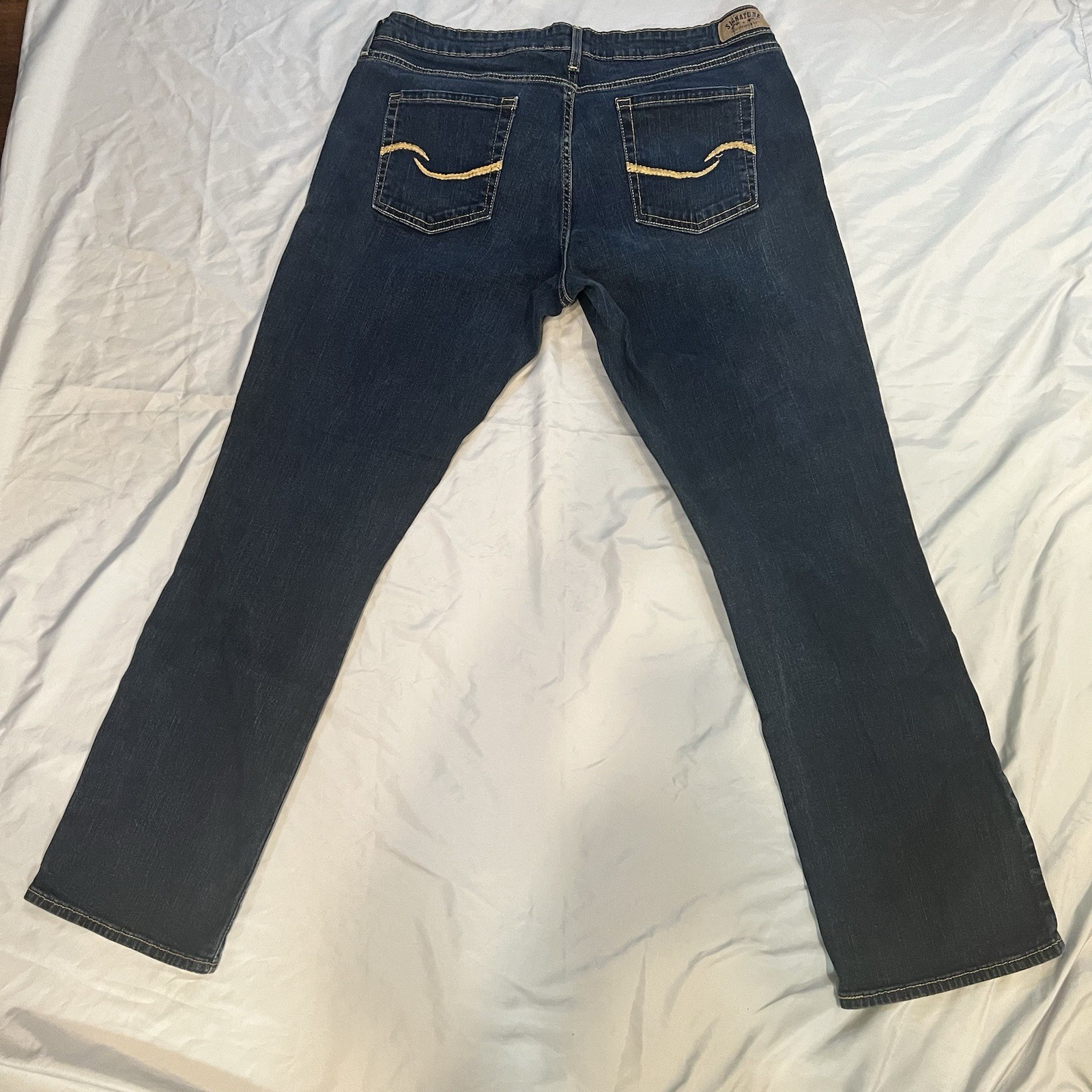 Women’s Signature By Levi Strauss Modern Straight Jeans Dark Wash 18