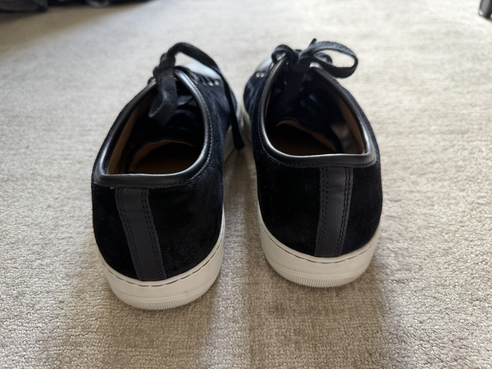 Lanvin sneakers dbb1 Very Lightly Used Size 8 With Original box and packaging.