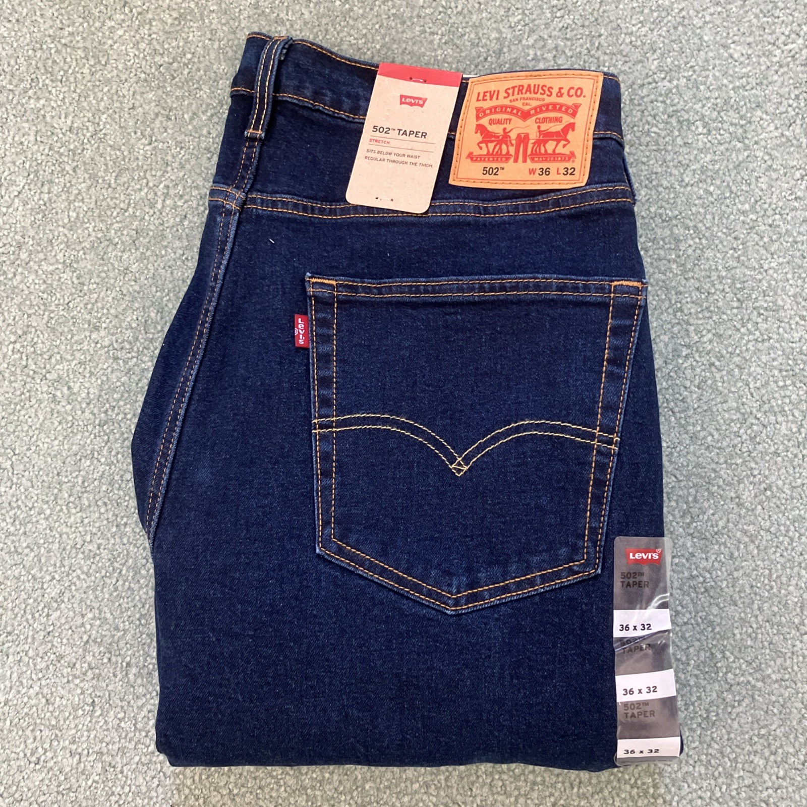NWT Men’s Levi’s 502 Taper Stretch Dark Blue Jeans Size 36”x32”