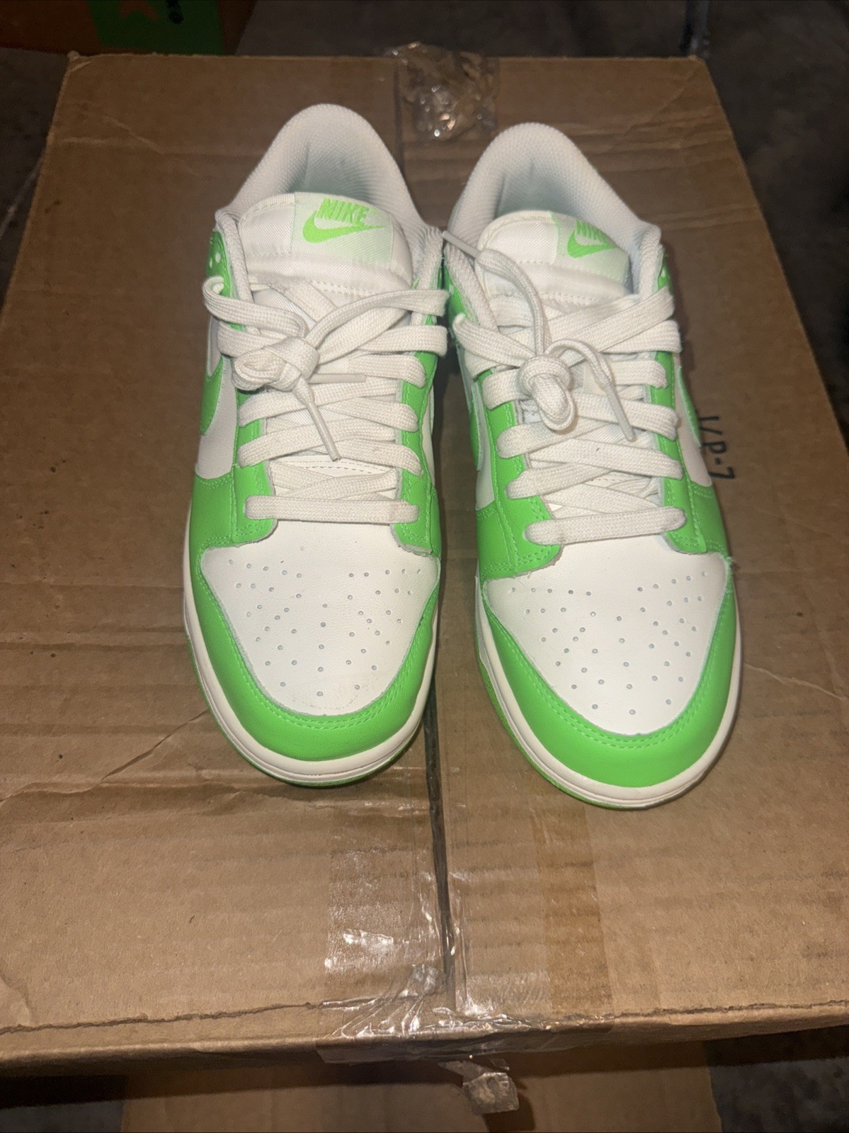 Nike Dunks Green/White Size 7y No Box 100% Authentic Ready to Ship Cheapest