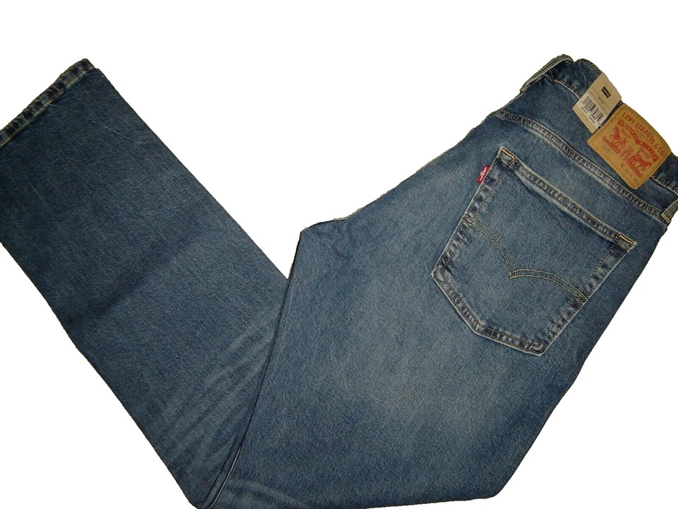 NWT Levi’s 513 jeans 36 x 32 Slim Straight Fit Retail $80 Style # 08513-0715