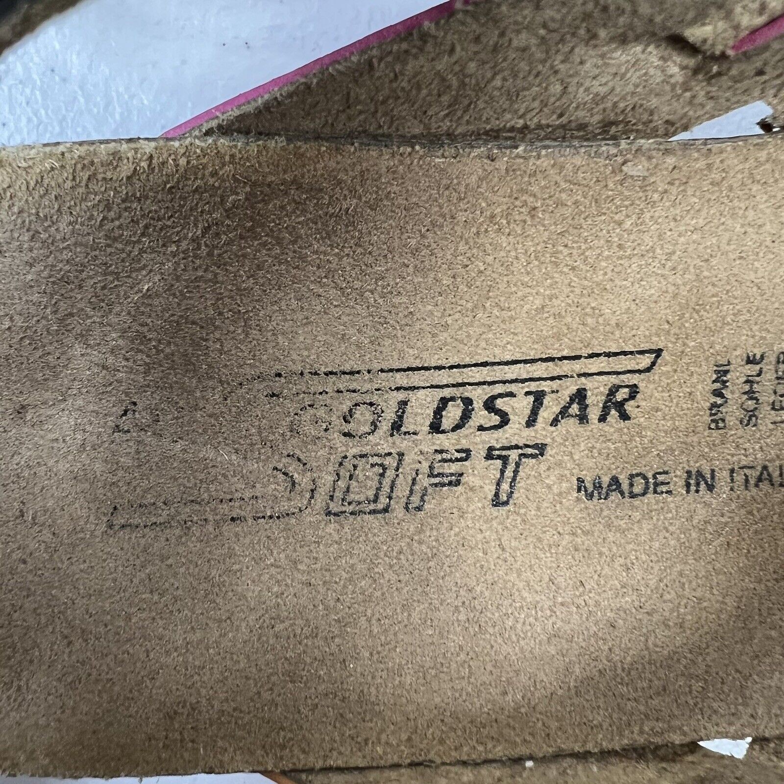 Rafting Goldstar Size 40 9.5 Sandal Soft Footbed Patent Micro Leather Strappy