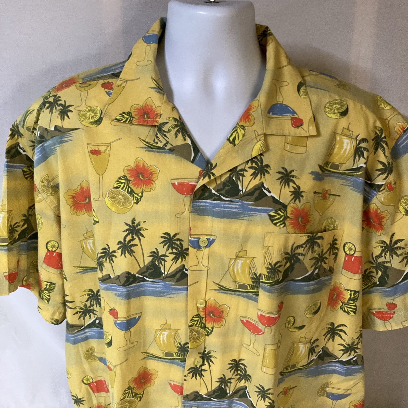 Blue Generation Mens Hawaiian Aloha Camp Shirt Multicolor Floral Cocktails XL