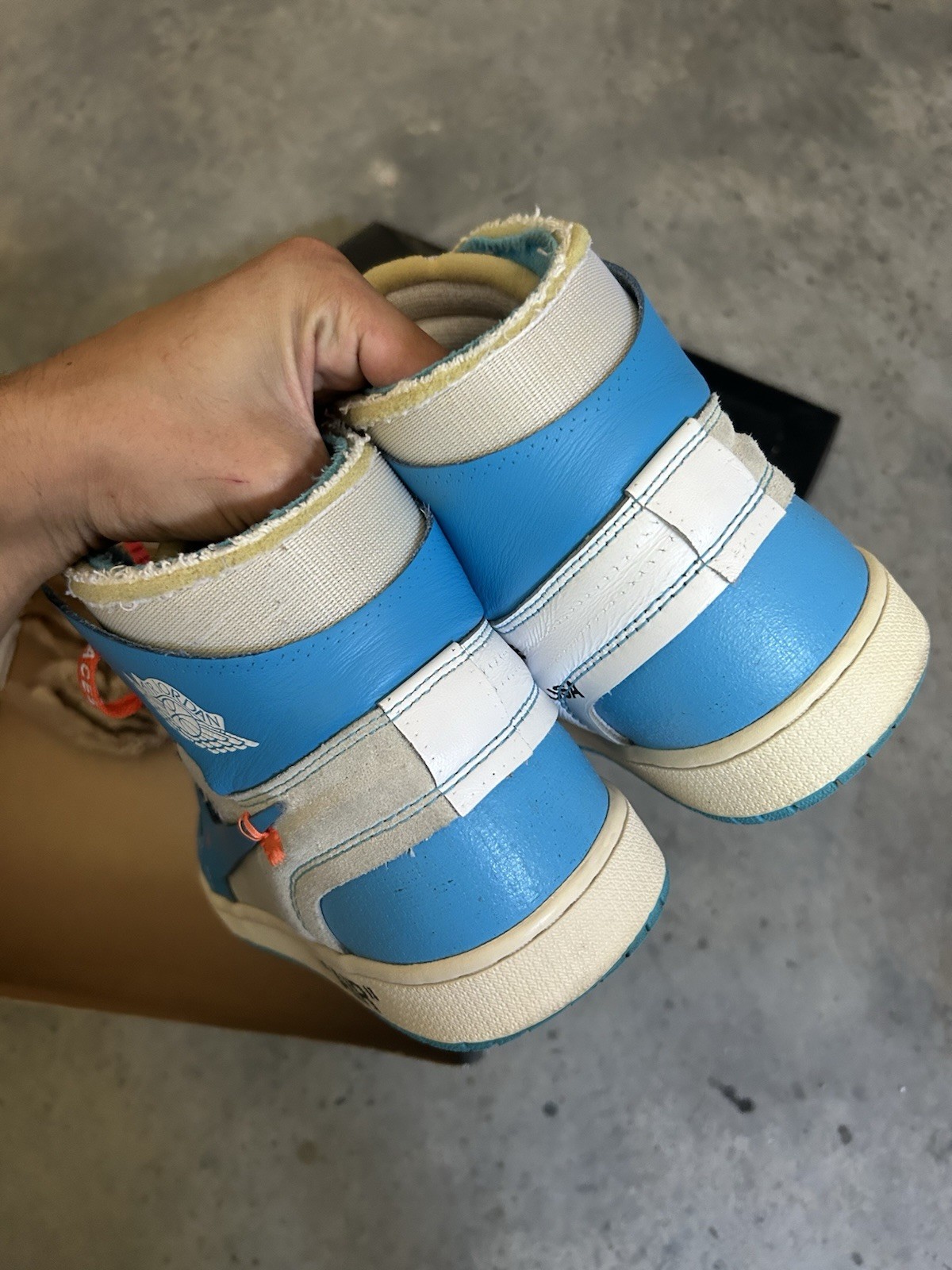Nike Air Jordan 1 off white unc sneakers