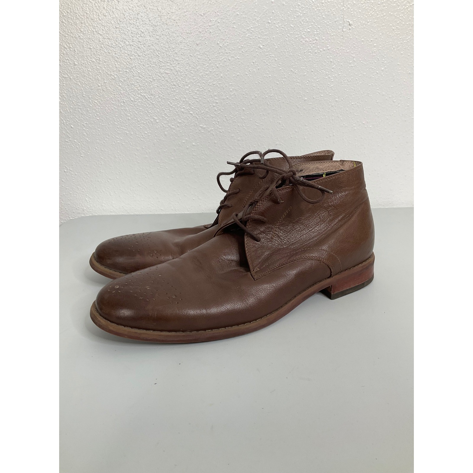 Florsheim Mens Brown Leather Chukka Boots Medallion Toe 15085-200 Size 10.5 D