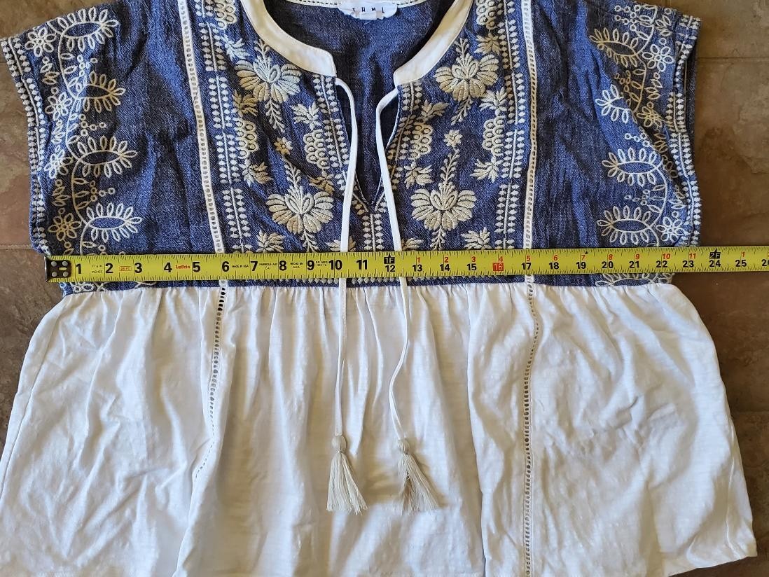 2 THML Embroidered Boho V-Neck Tassels Ties Sleeveless Tops, Size Large