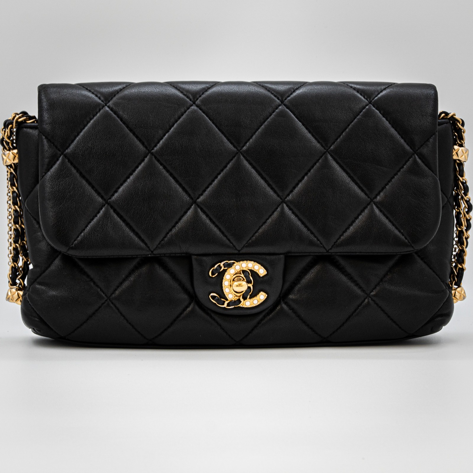 CHANEL 19 SMALL FLAP BAG BLACK LAMBSKIN TRI- COLOR HARDWARE