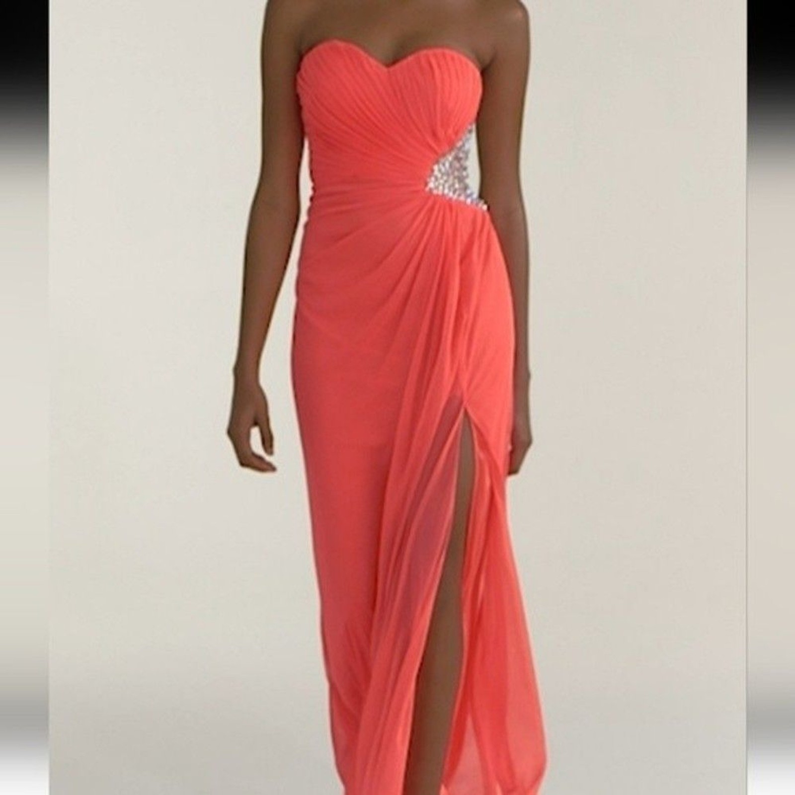 Morgan & Co. Coral Strapless Sweetheart Formal Dress