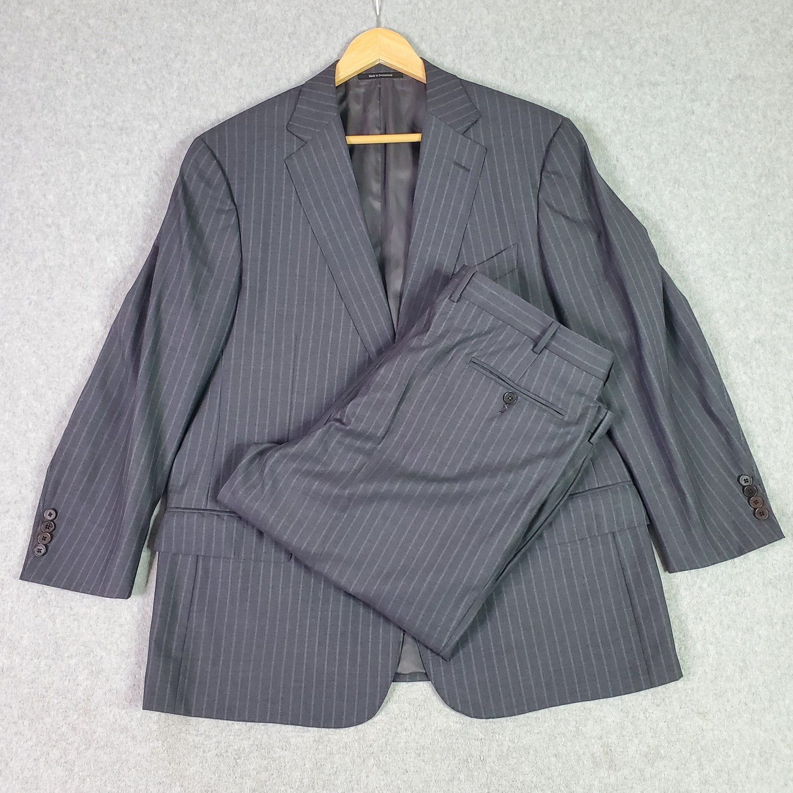 Ermenegildo Zegna Suit Mens 46R Gray 2 Button 100% Wool Pinstripe Pants 39×28