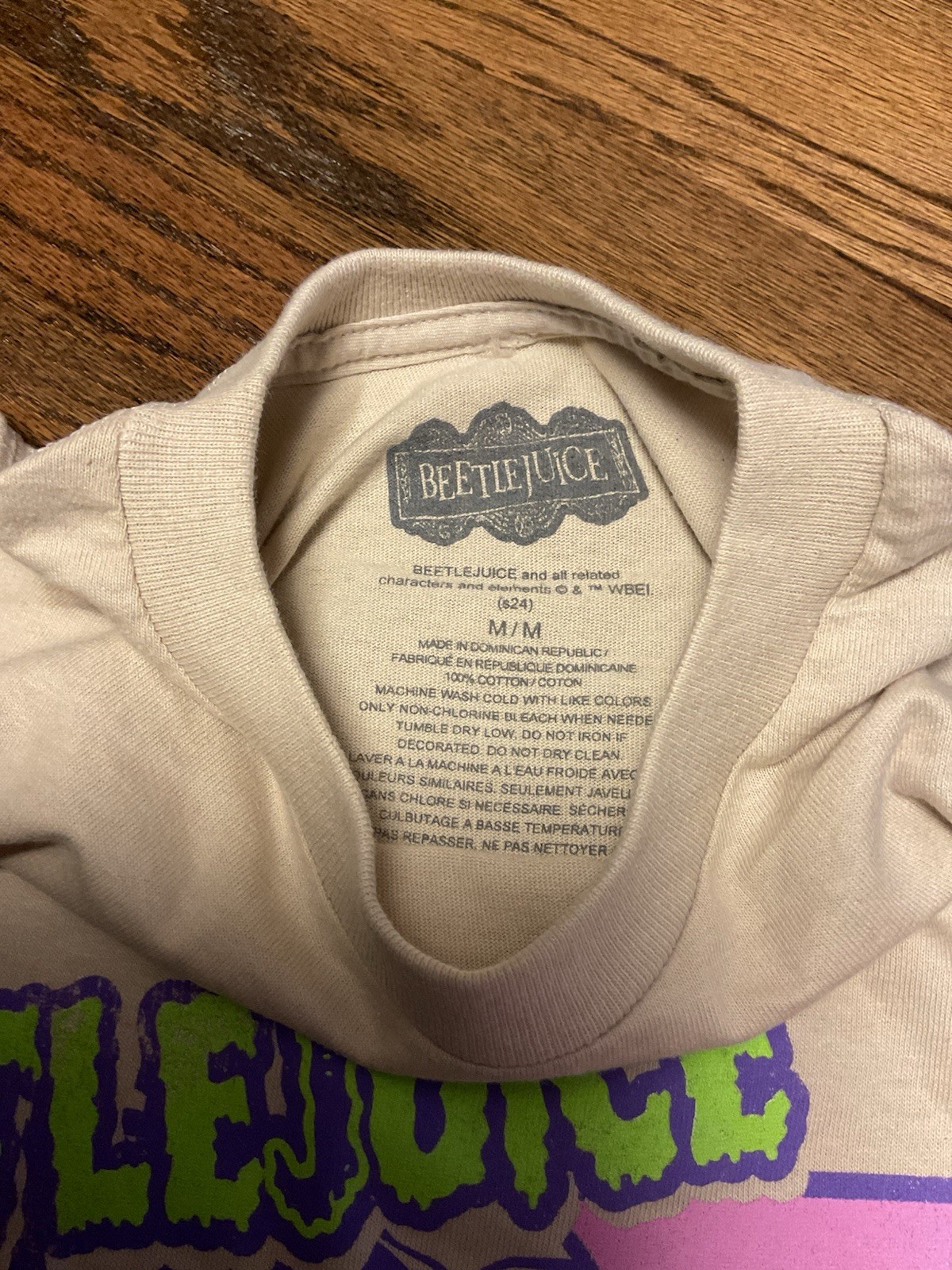Beetlejuice Sandworm M Graphic Tshirt Cream Neon Green Pink Yellow