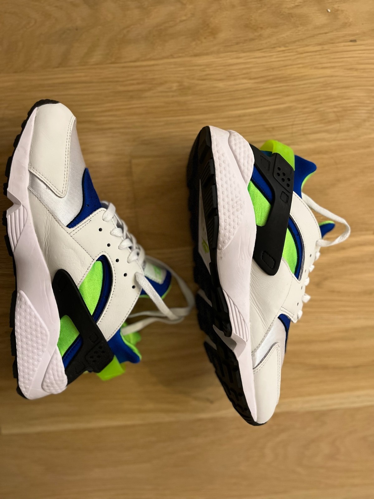 9.5M Nike Air Huarache Run Scream Green Royal Blue DD1068-100