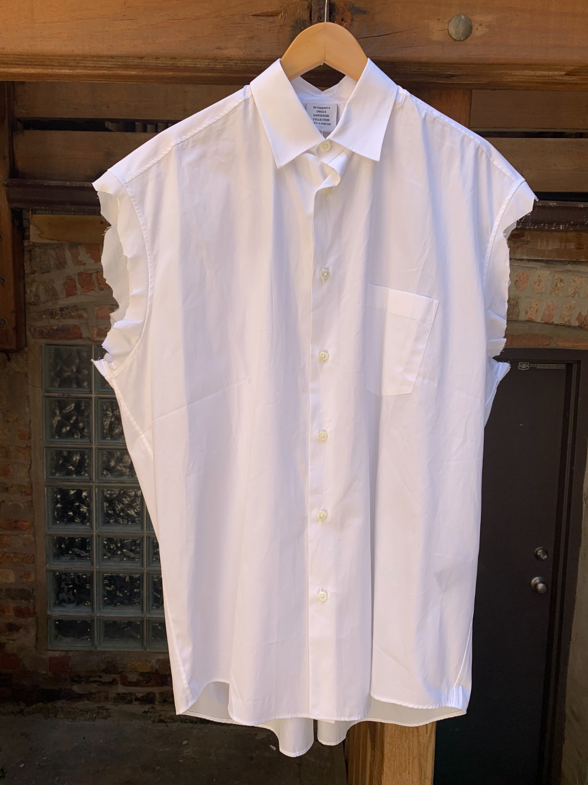 NWT VETEMENTS Poplin Sleeveless Shirt – LARGE – MSRP $785