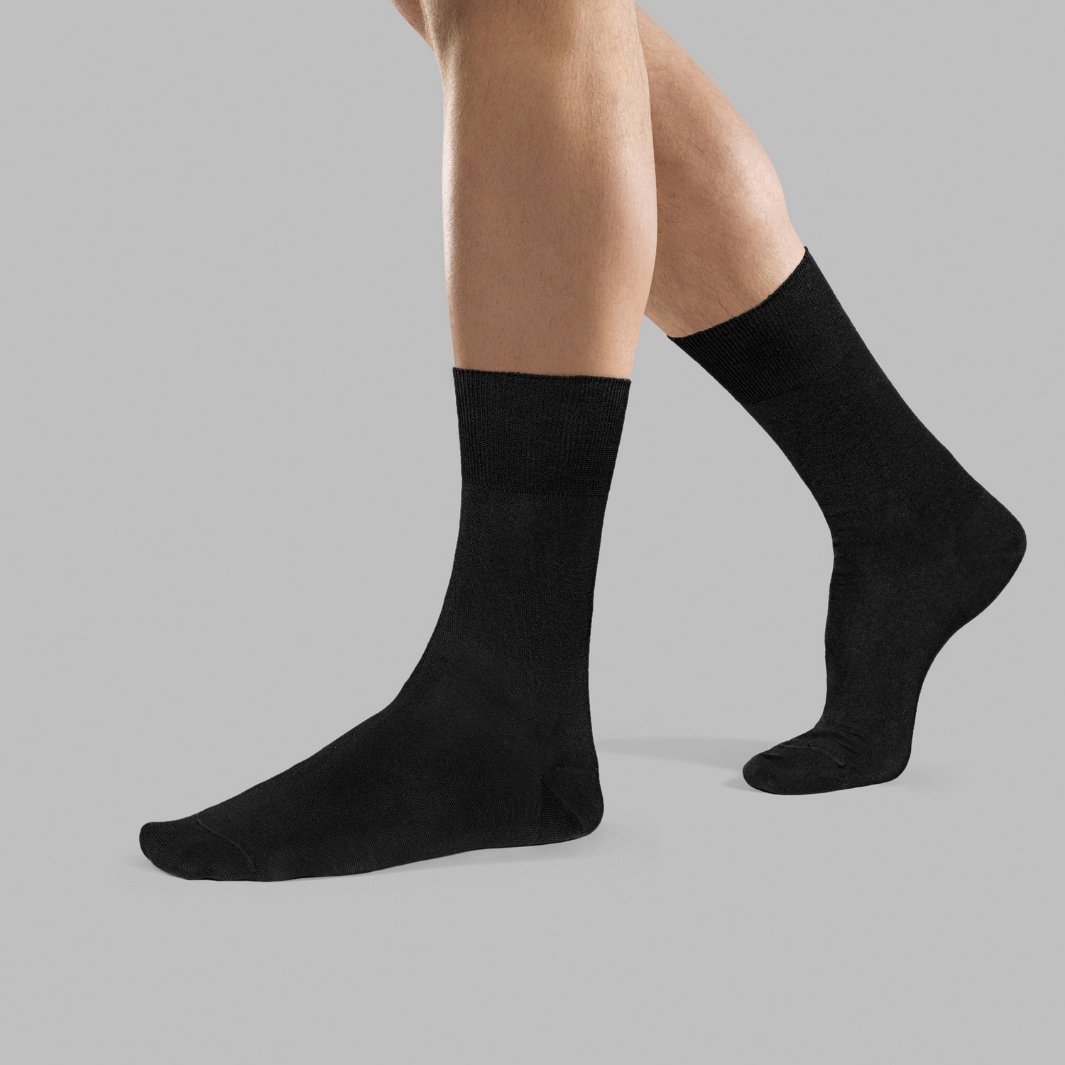 15 Pack of Mechaly Men Black Solid Plain Dress Socks