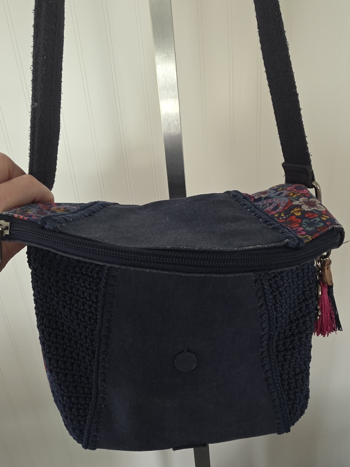 New SAKROOTS Blue Floral Canvas Crochet Fold-over Crossbody Bag