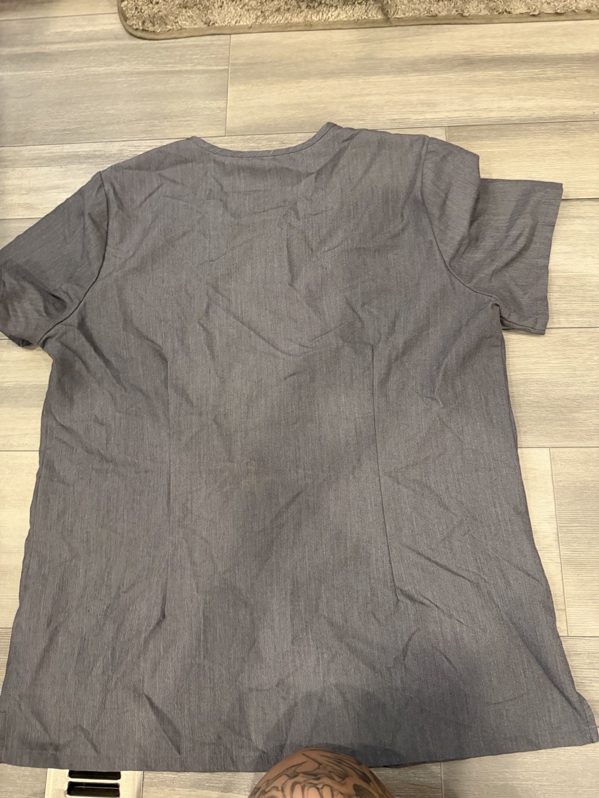 FIGS Technical Collection Gray Scrub Set Top & Jogger Pants, Solid, M
