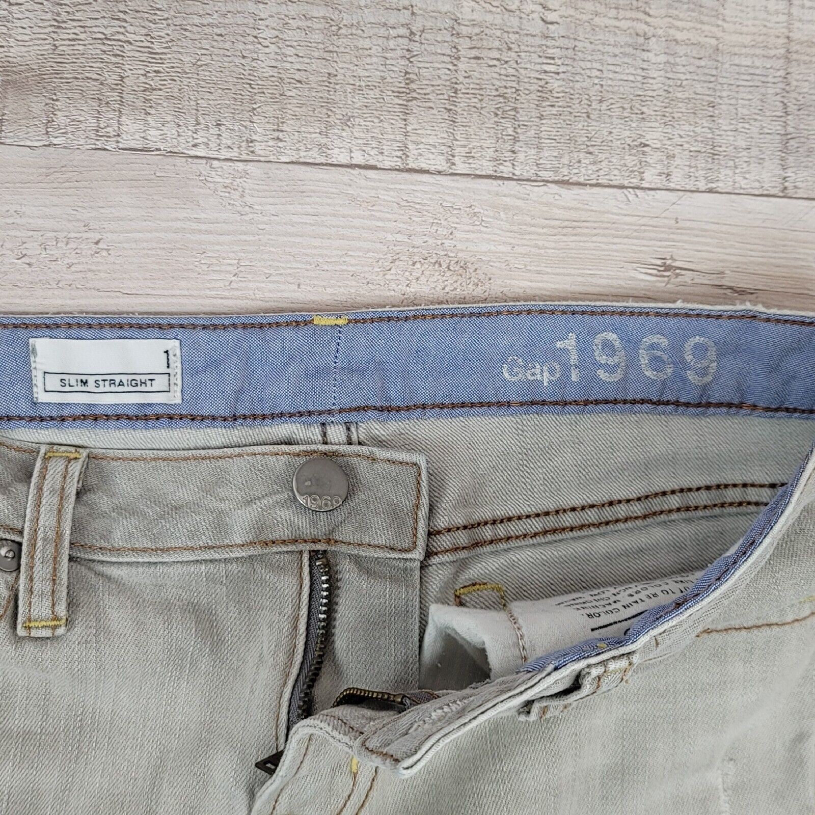 Womens Jeans Size 1 Gap Slim Straight Low Rise Grey Bleached Distressed Puckered