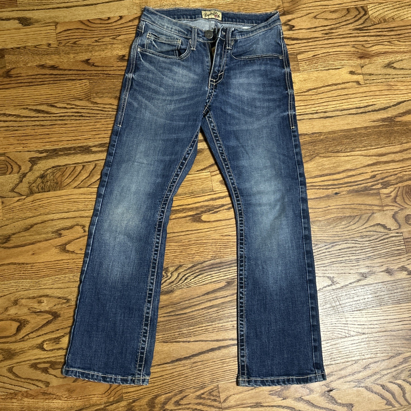 Women’s Wrangler 20x Jeans Size 28×30 Great Condition. 99% Cotton 1% Spandex
